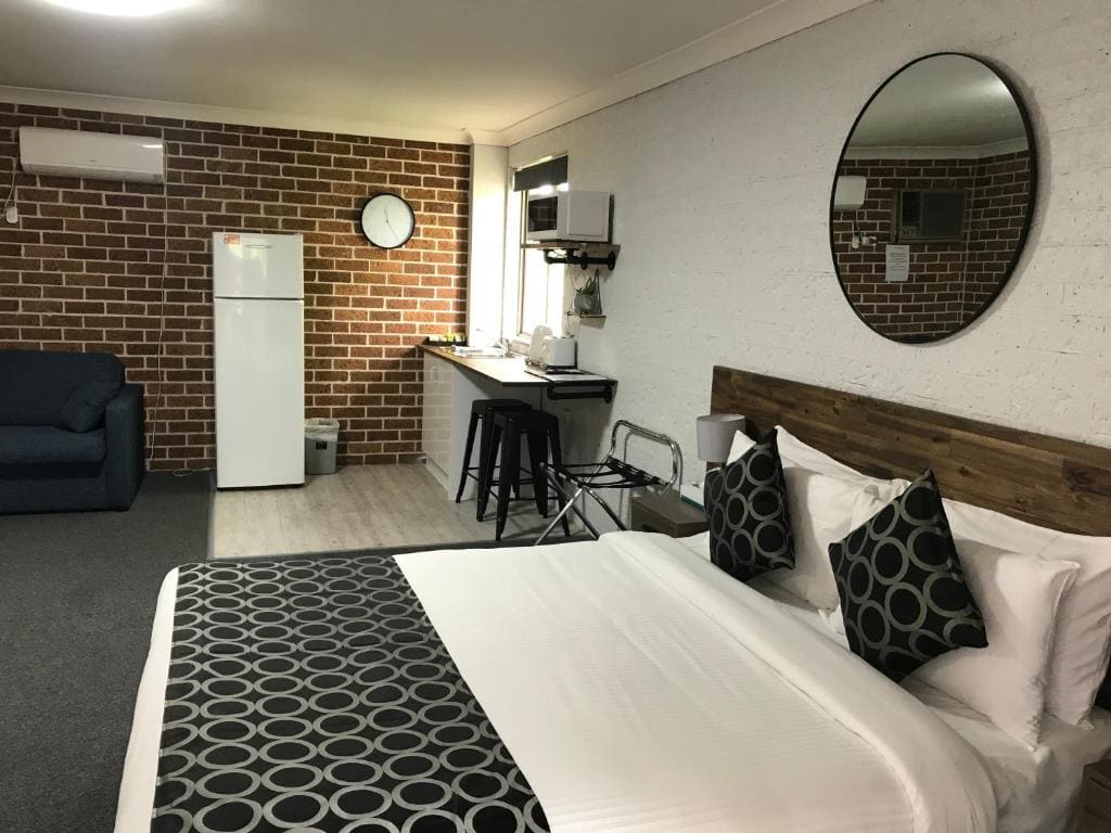 Family Suite with Balcony room - Image 3