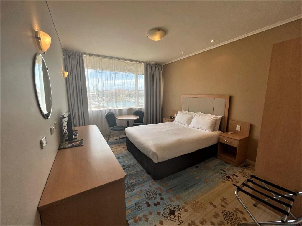 Standard Double Room with Marine View room - Image 2
