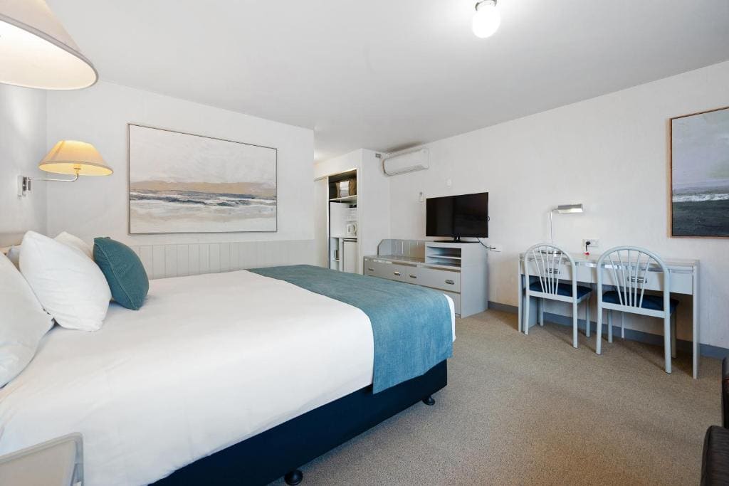 King Room - Non Smoking room - Image 3