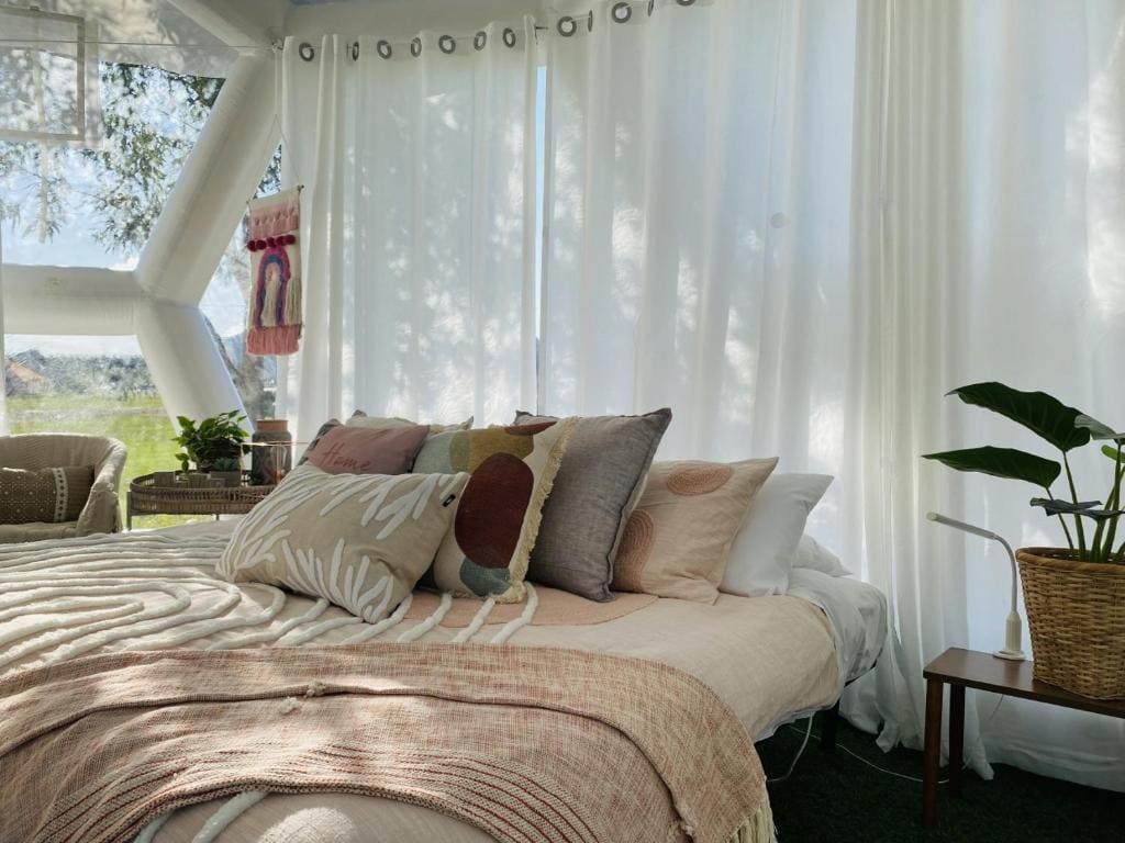Tent room - Image 3