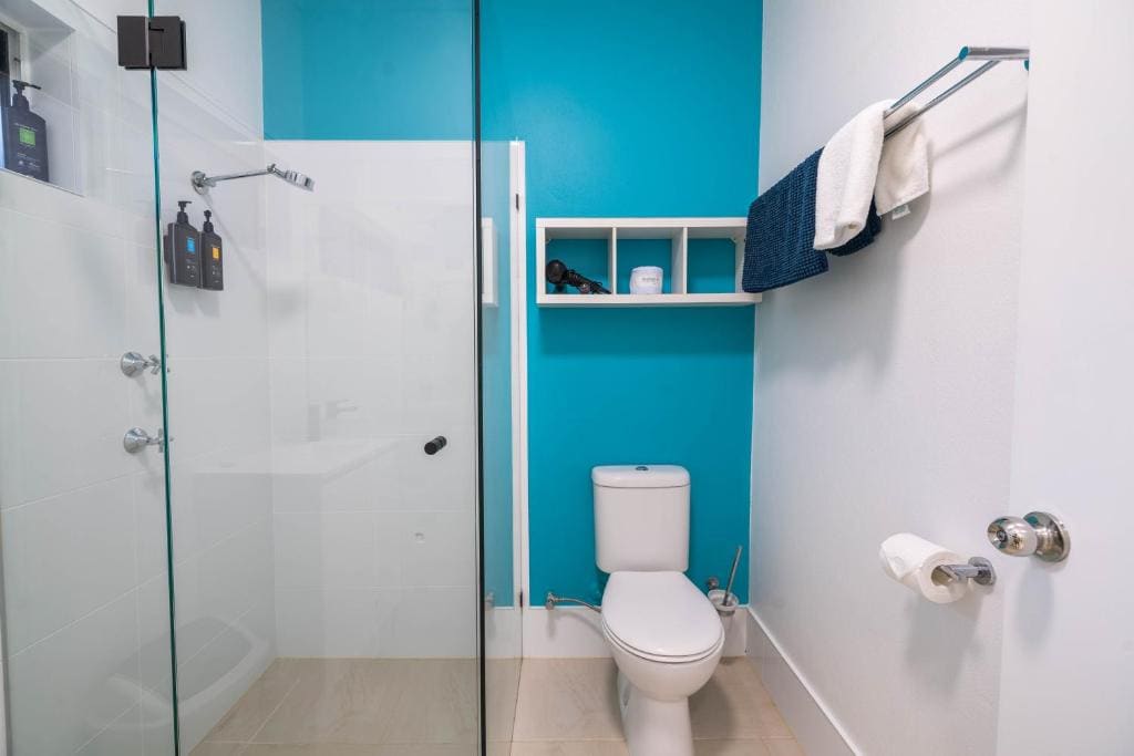 Deluxe Family Room room - Image 2