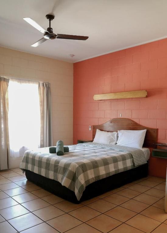 Basic Triple Room room - Image 2