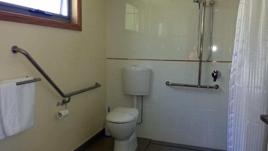 Queen Room - Disability Access room - Image 1