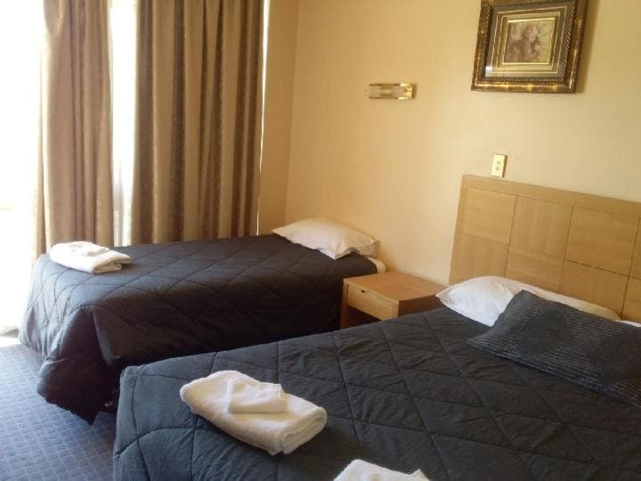 Standard Queen Room Upstairs room - Image 3