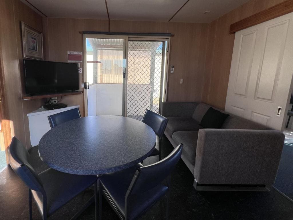 Standard Double Suite room - Image 1