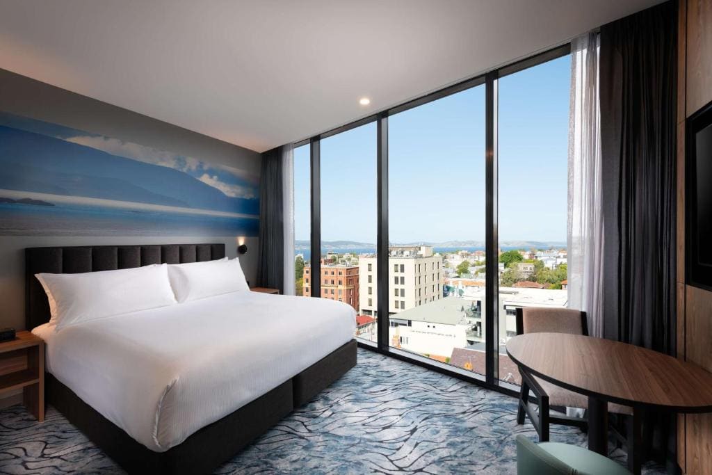 King Guest Room - Water View room - Image 1