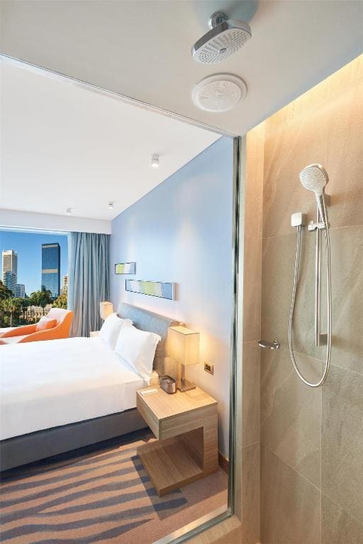 King Guest Room room - Image 2
