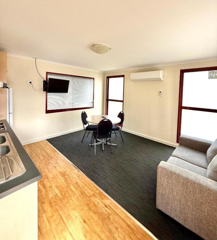 One-Bedroom Villa room - Image 1