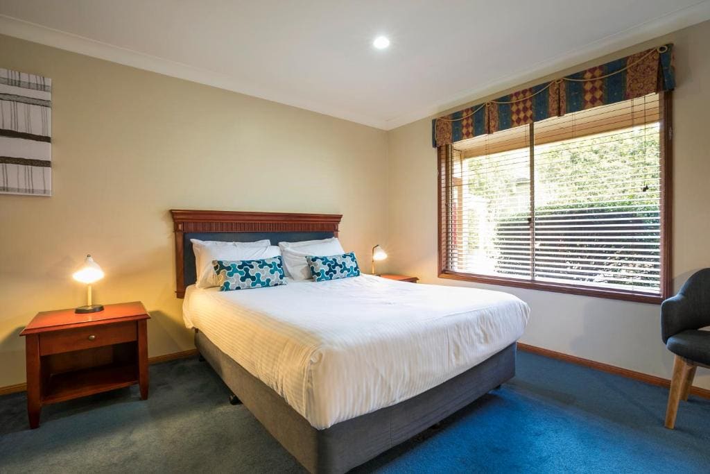 Queen and Single Studio room - Image 2