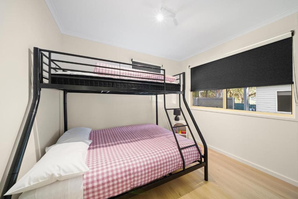 Two-Bedroom House room - Image 1