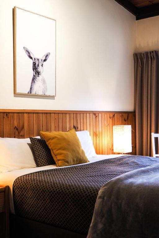 Two-Bedroom Chalet room - Image 2