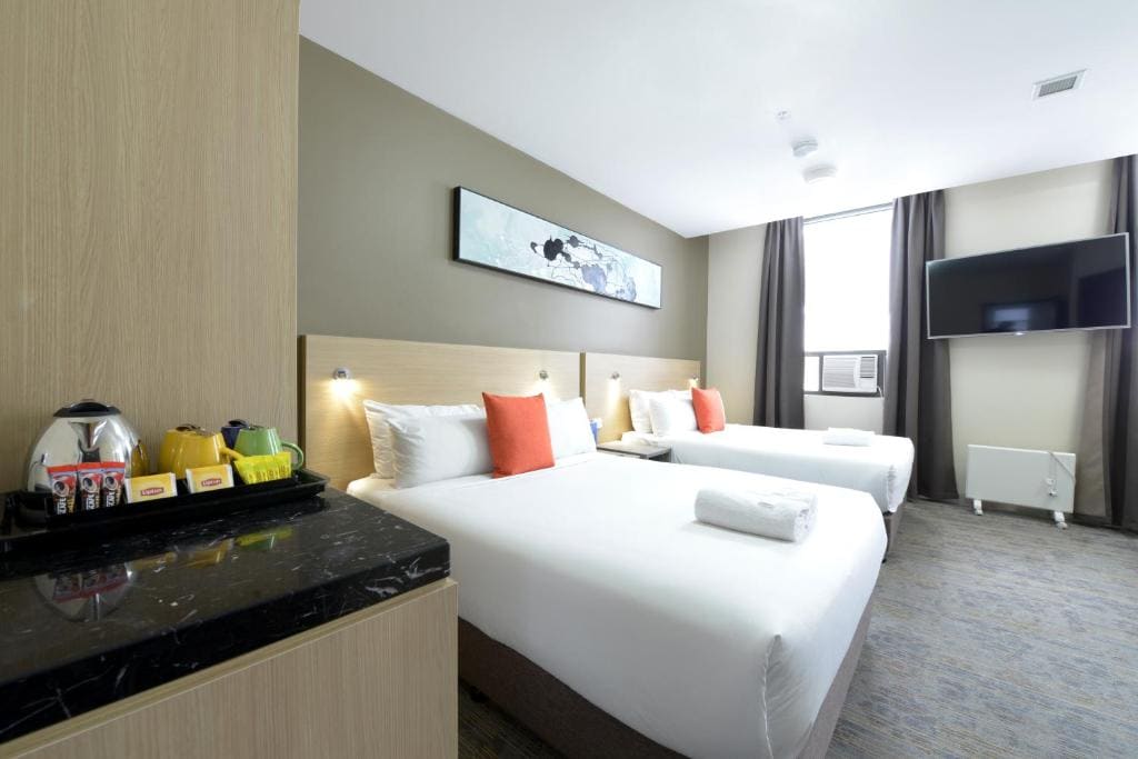 Double Room with Two Double Beds - Disability Access room - Image 1