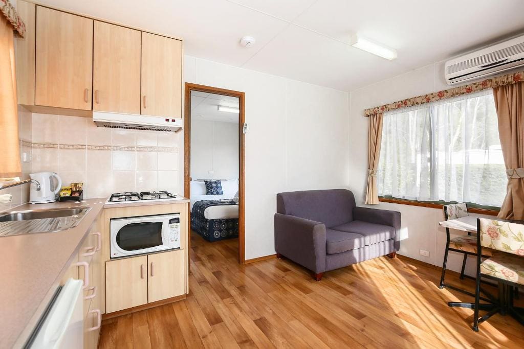 Standard Cabin room - Image 2