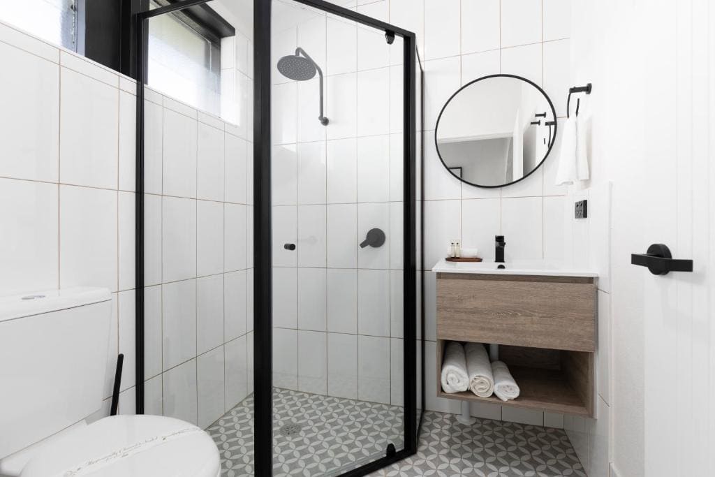 Double Room with Patio room - Image 3