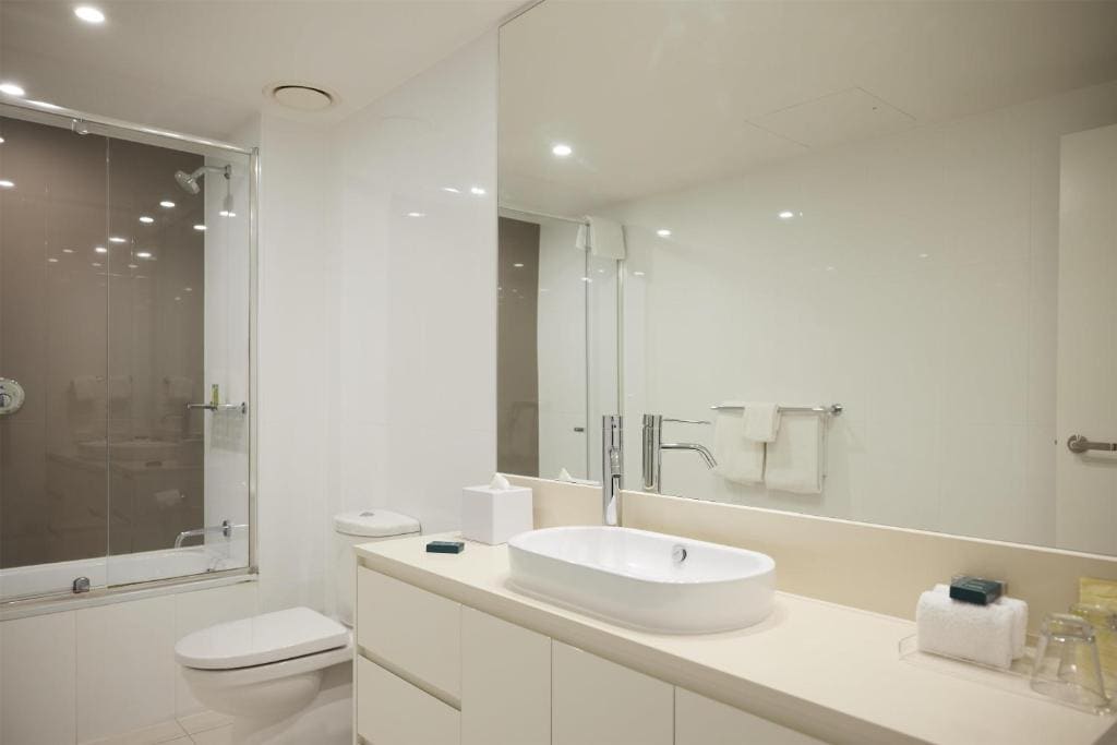 Two-Bedroom Residence Room with City View room - Image 1