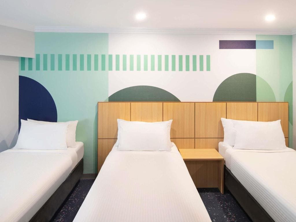 Superior Triple Room room - Image 1