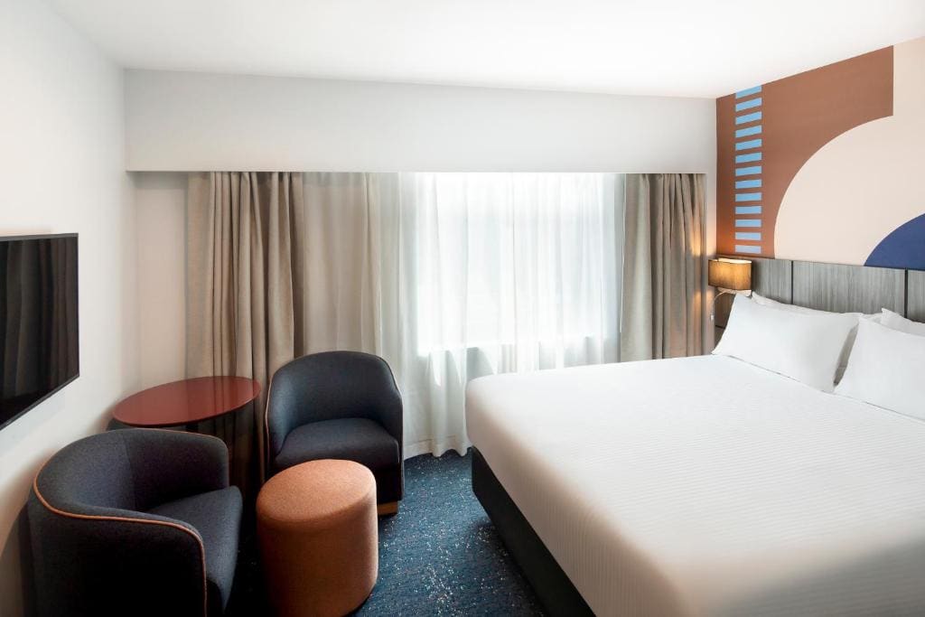 Deluxe king bed room room - Image 1