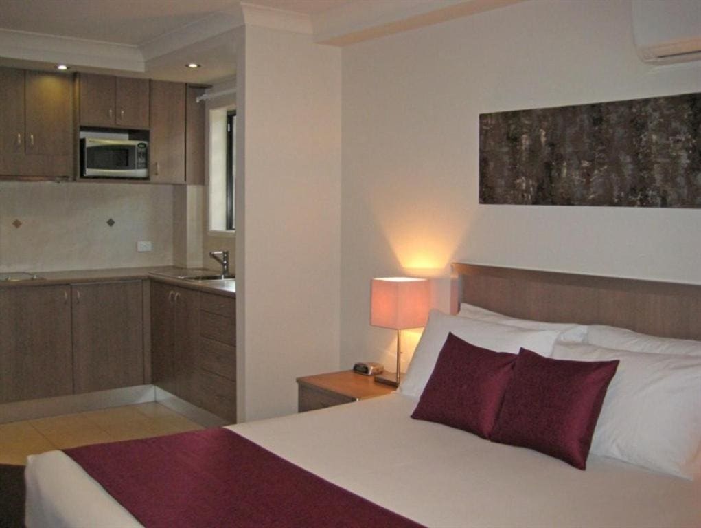 Executive Queen Room with Kitchenette room - Image 1