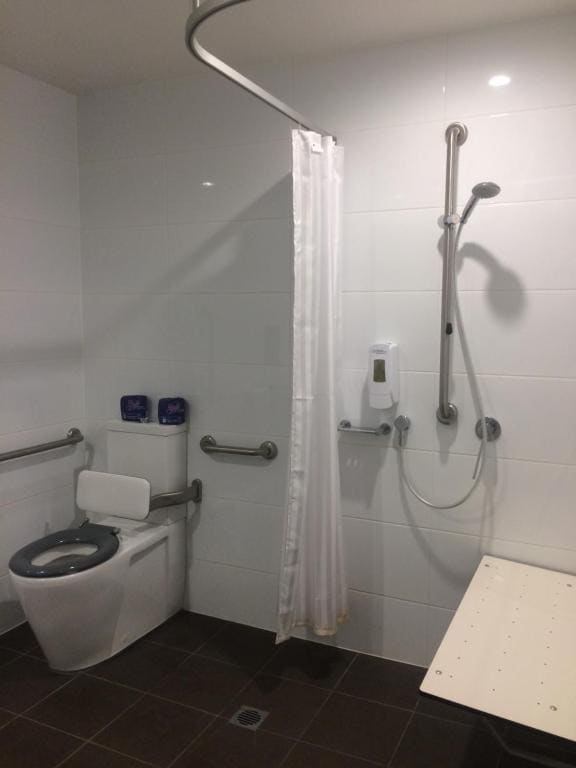 Family Room - Disability Access room - Image 3