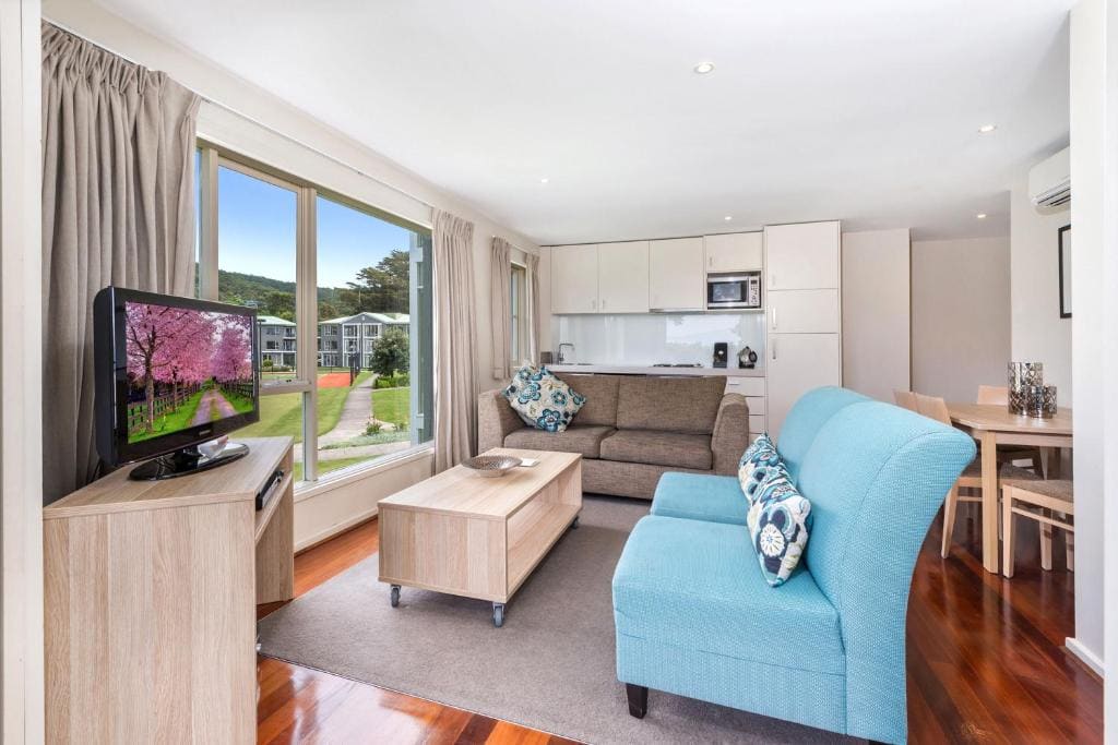 Two-Bedroom Dual Key Apartment with Classic View room - Image 1