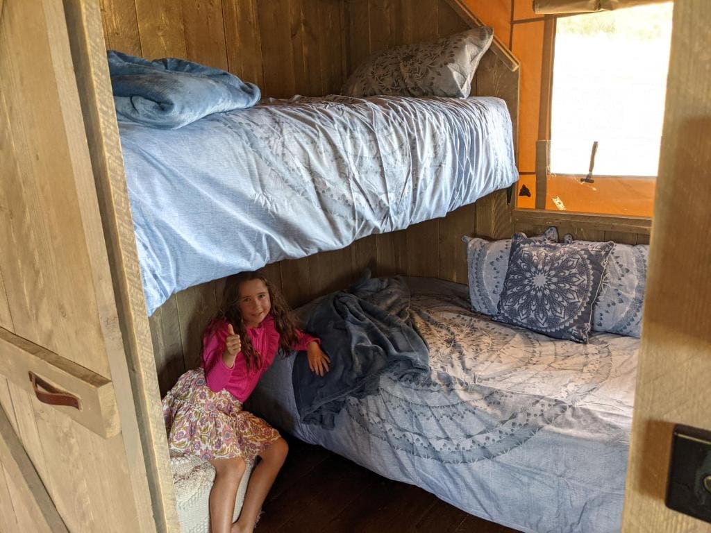 Tent room - Image 3