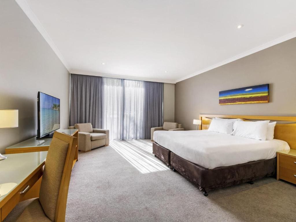 Standard King Room room - Image 3