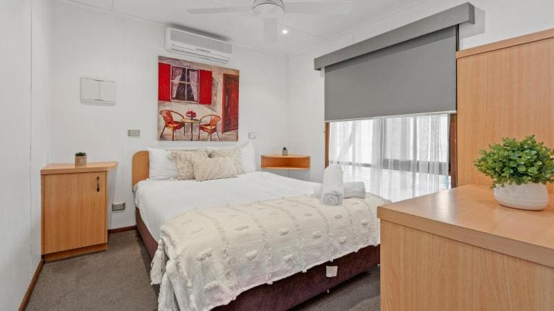 2 Bedroom Studio Inland room - Image 1