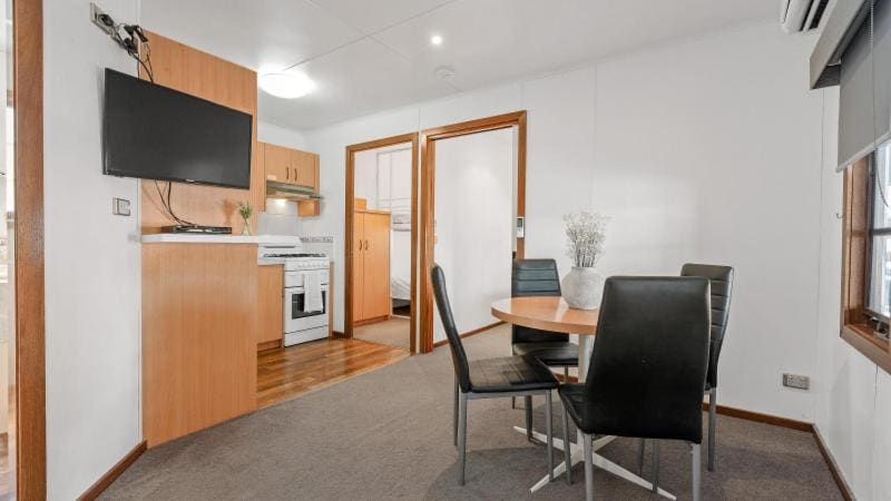 2 Bedroom Studio Inland room - Image 2