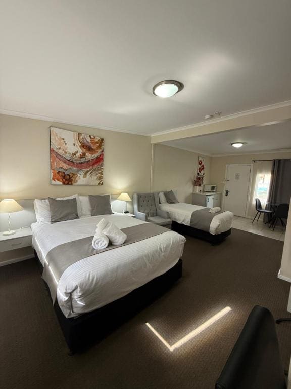 Superior Queen Room - Triple room - Image 3