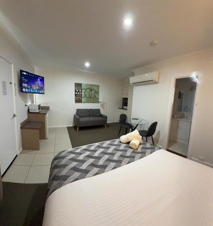 Superior Queen Room room - Image 2