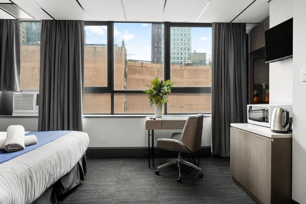 Deluxe Twin Room room - Image 3