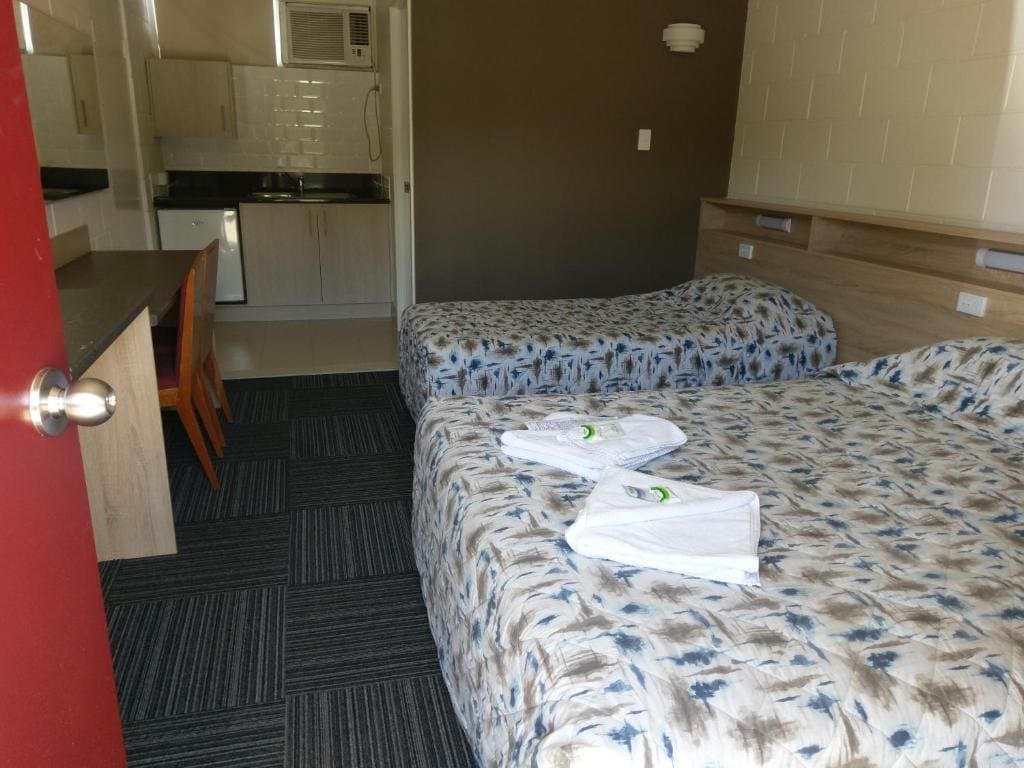Standard Double Room room - Image 3