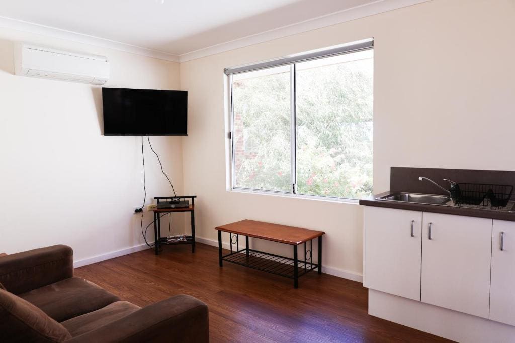 Two-Bedroom Chalet room - Image 3