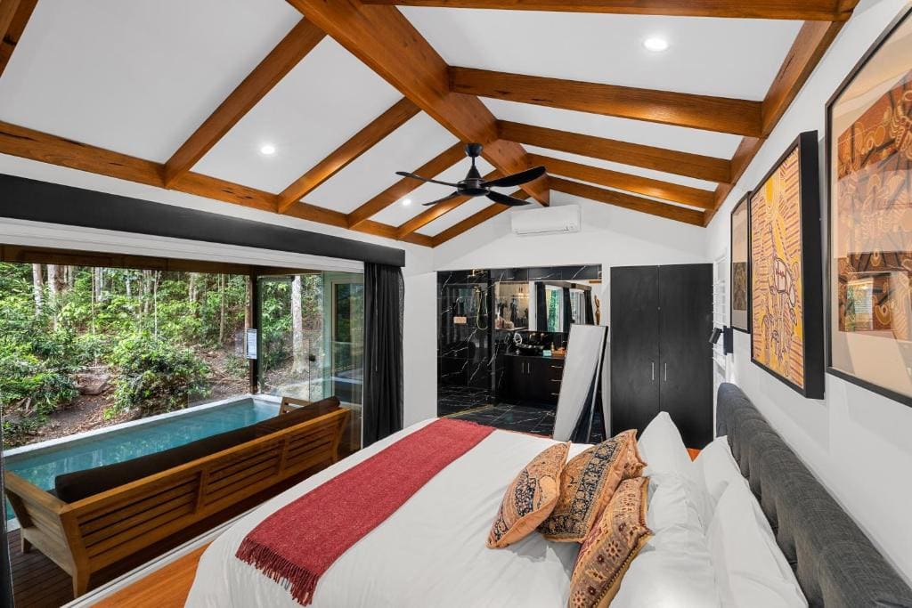 Luxury Pool Villa room - Image 2
