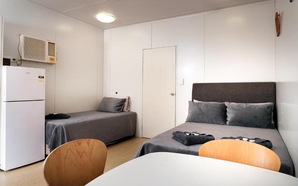 Standard Family Room room - Image 2