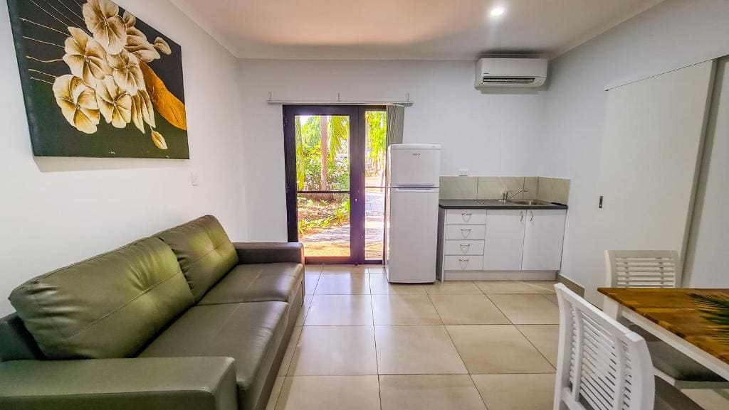 One-Bedroom Villa room - Image 1