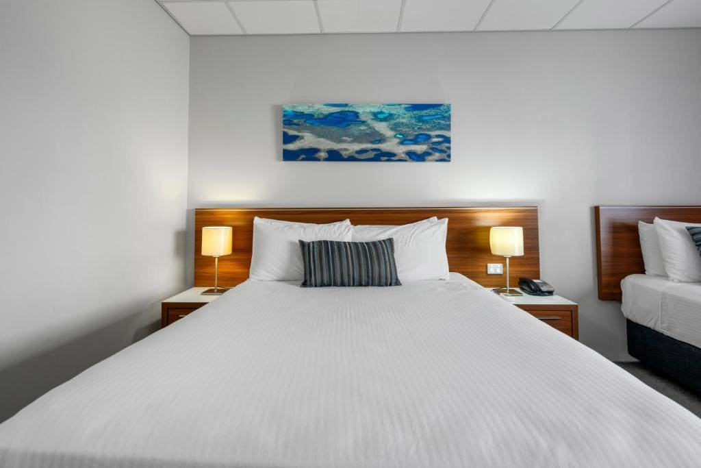 Deluxe Twin Room room - Image 2