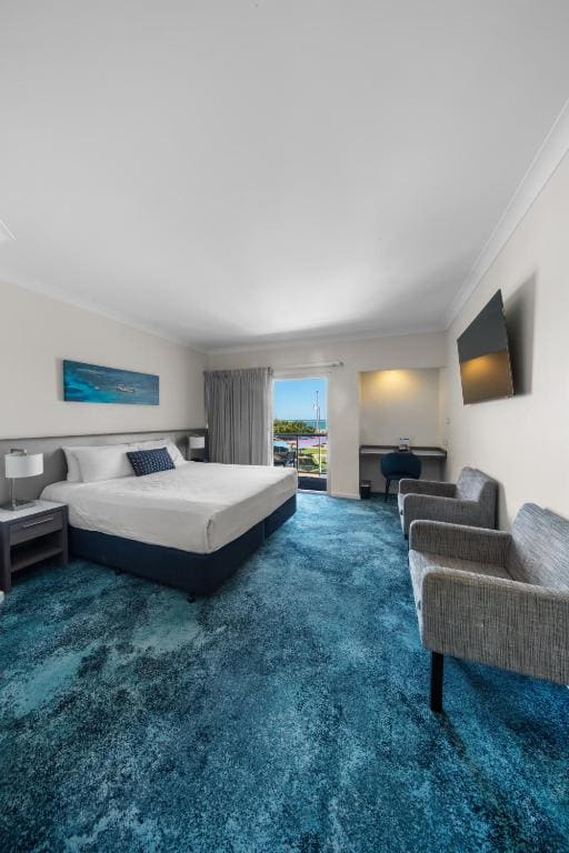 Double Room with Harbour View (Adults only) room - Image 1