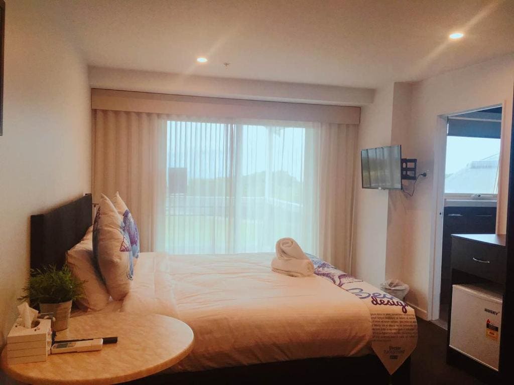 Family Room room - Image 1
