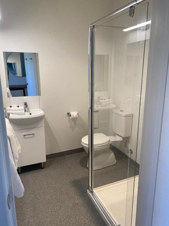 Deluxe King Studio room - Image 2