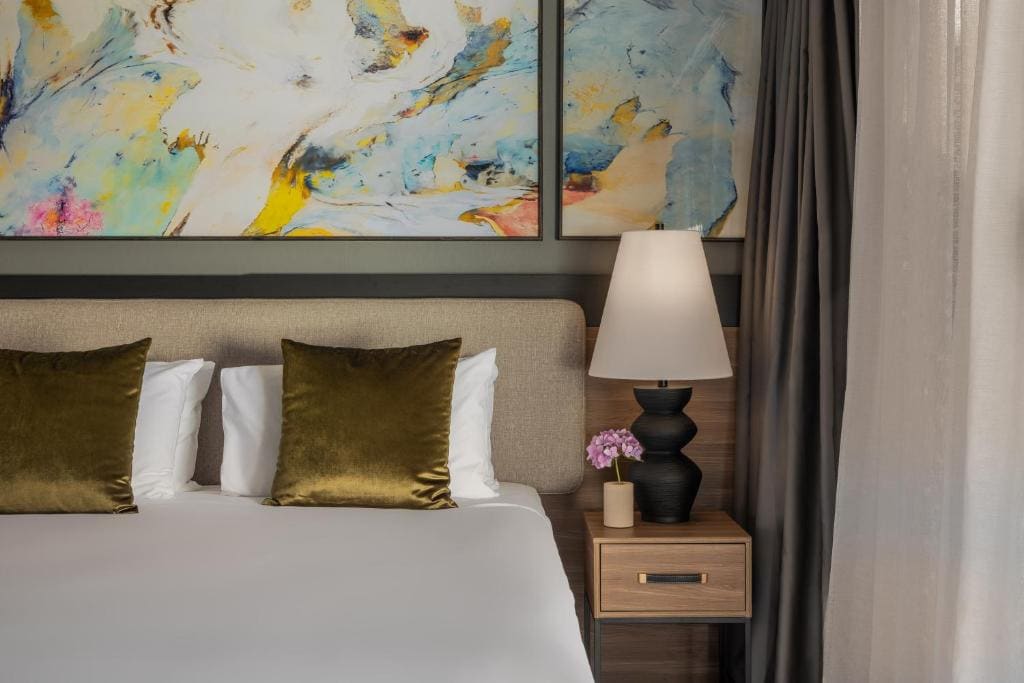 Deluxe King Room with Terrace room - Image 3