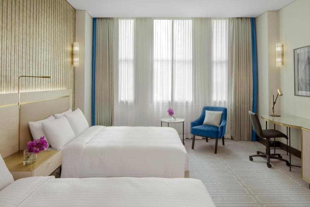 Premier Twin Room room - Image 1