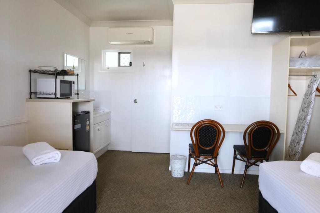 Deluxe Twin room - Image 3