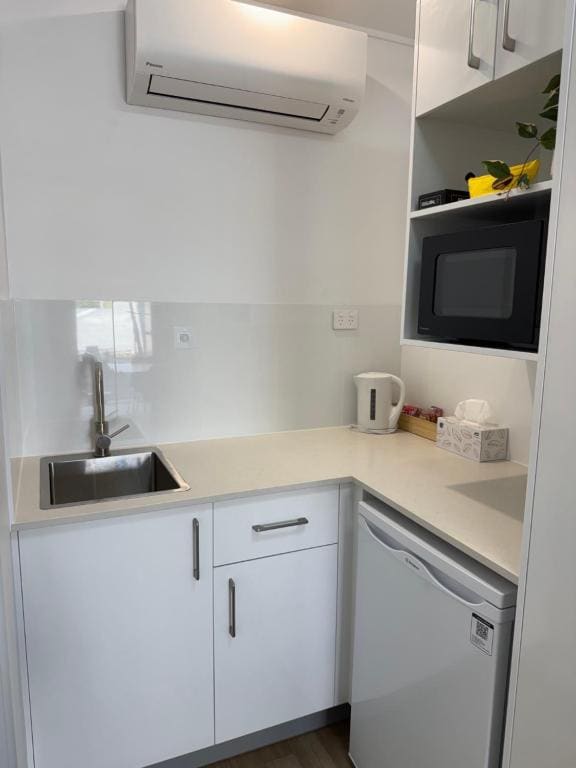 Deluxe King Room room - Image 1