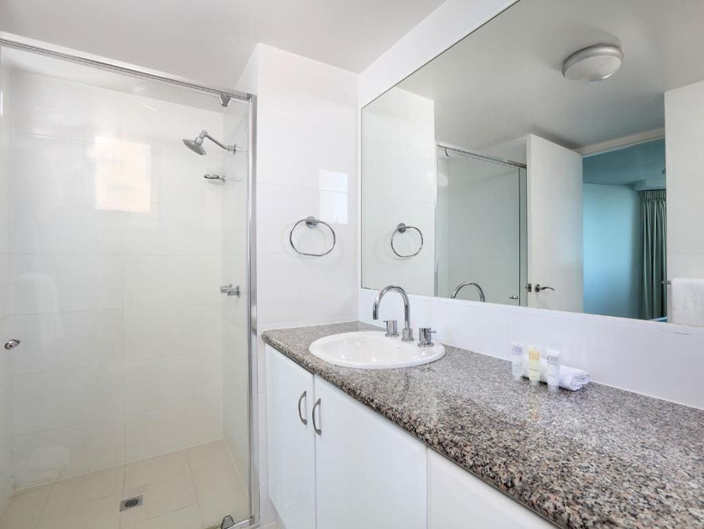 One-Bedroom Apartment room - Image 3