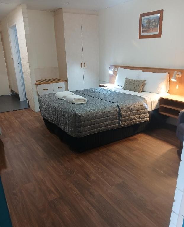 Standard Queen Room room - Image 1