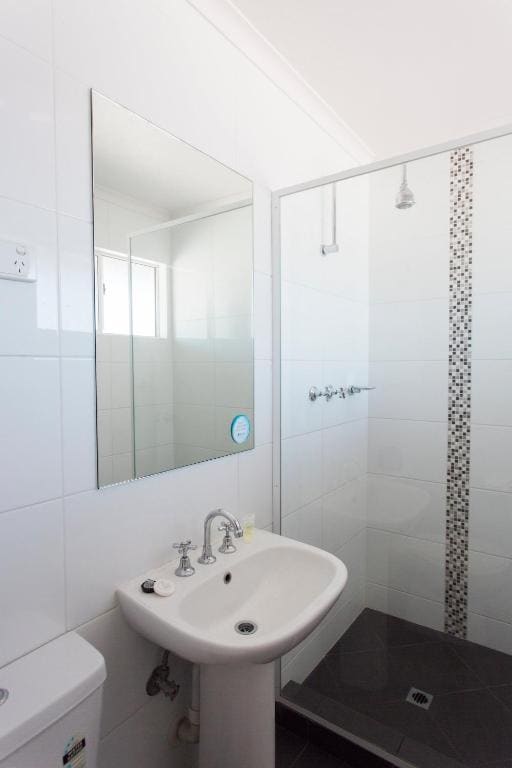 Budget Double room - Image 2