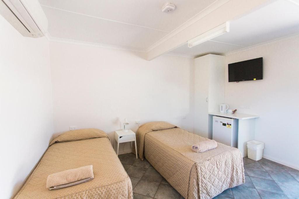 Bed in 6-Bed Dormitory Room room - Image 3