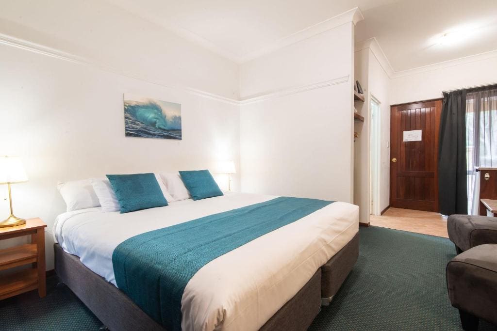 Standard King Room room - Image 1
