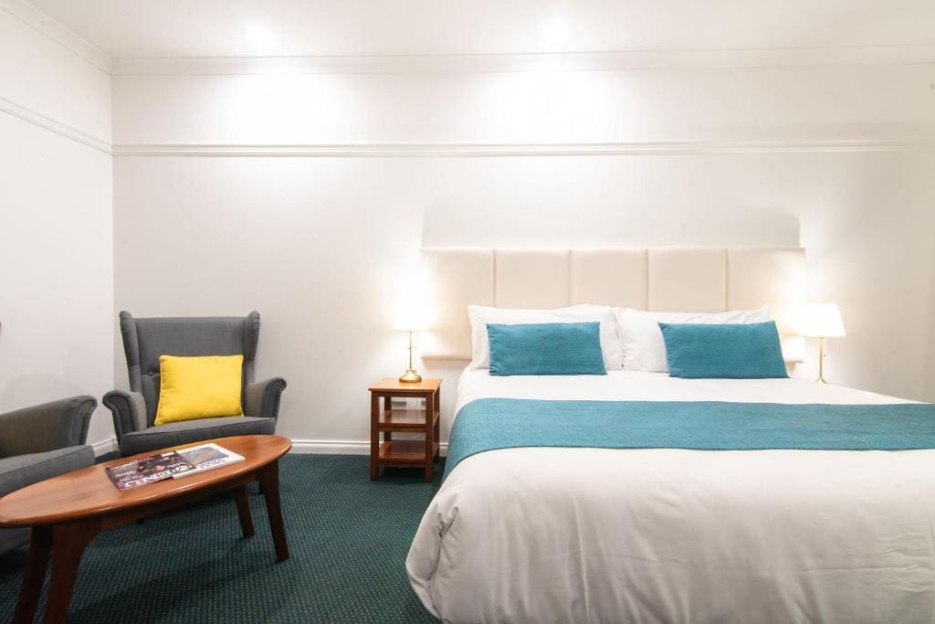 Deluxe King Room room - Image 1